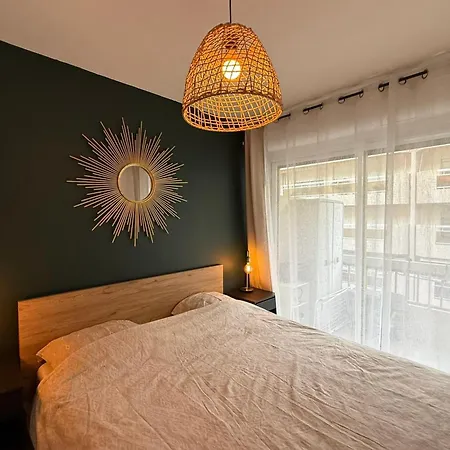 Modern With Terrace - Ideal Location Apartment
