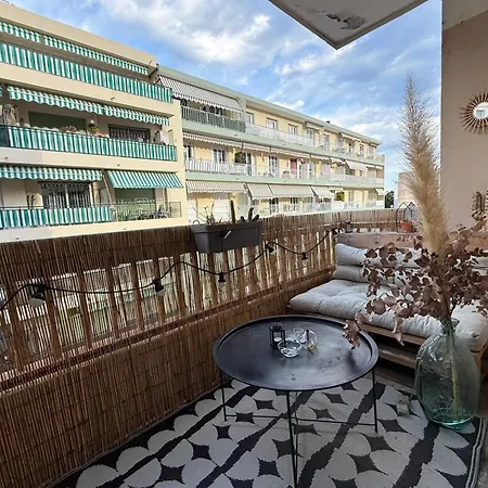 Apartment Modern With Terrace - Ideal Location Cagnes-sur-Mer