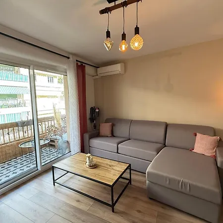 Modern With Terrace - Ideal Location * Cagnes-sur-Mer