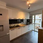 Modern With Terrace - Ideal Location *