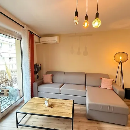 Modern With Terrace - Ideal Location Apartment
