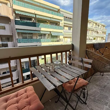 Modern With Terrace - Ideal Location Apartment *