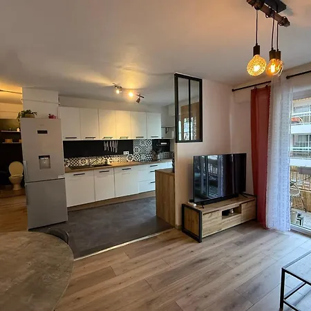 Modern With Terrace - Ideal Location * Cagnes-sur-Mer